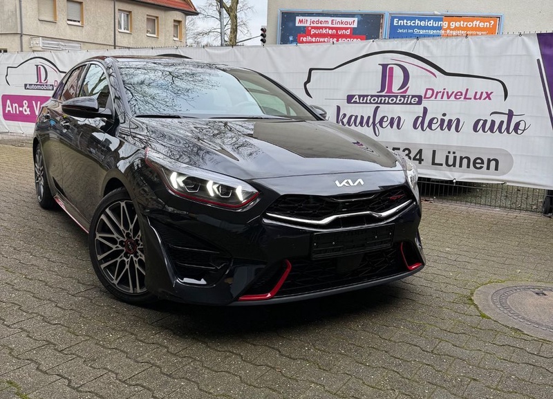 Kia pro cee'd / ProCeed