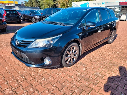 Toyota Avensis 2012