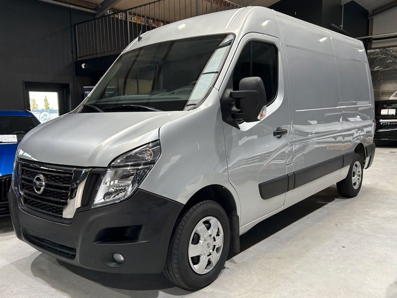 Nissan Interstar