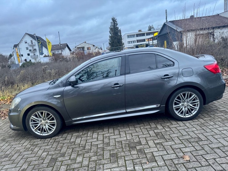 Suzuki Kizashi