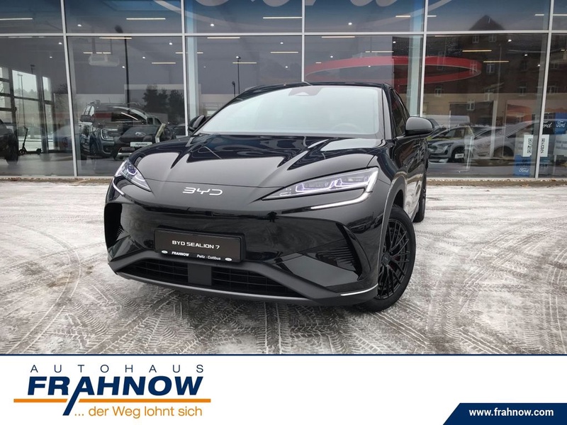 BYD Sealion 7