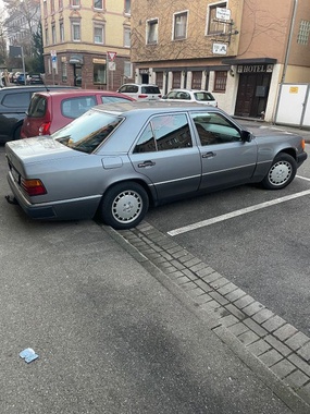 Mercedes-Benz 200 1990