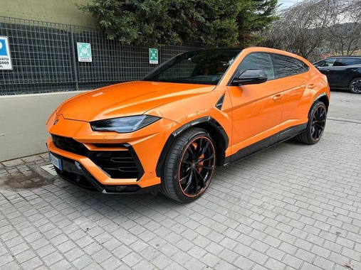 Lamborghini Urus 2021
