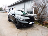 Volvo XC40 2025