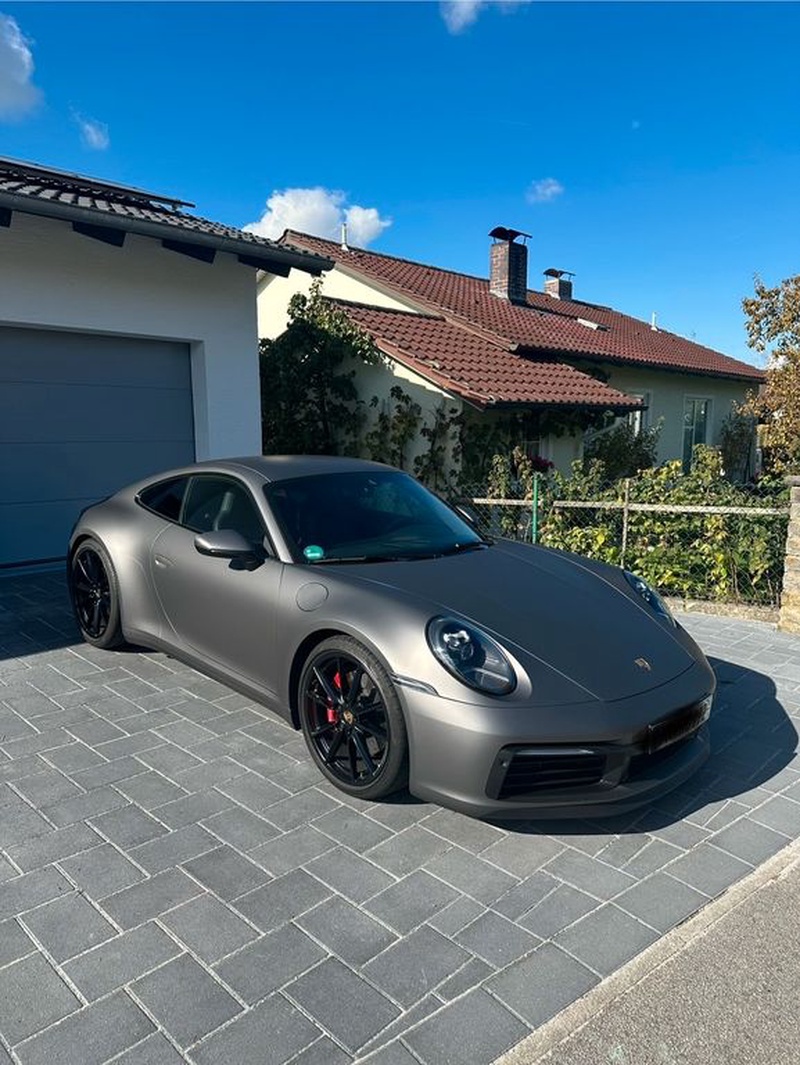 Porsche 992