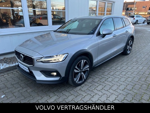Volvo V60 2022