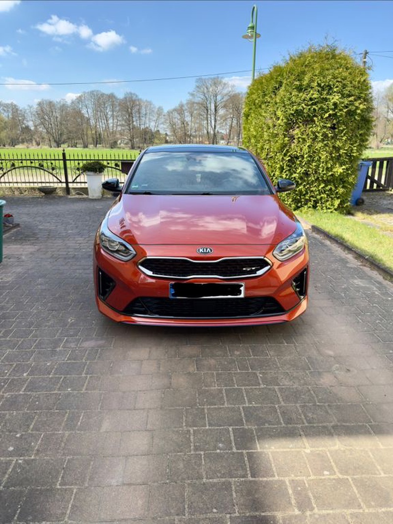 Kia pro cee'd / ProCeed