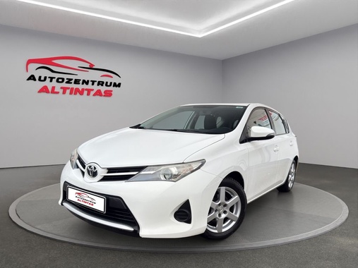 Toyota Auris 2014