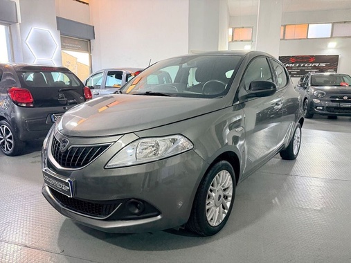 Lancia Ypsilon 2015