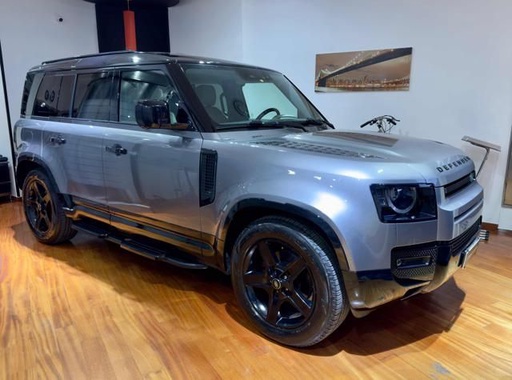 Land Rover Defender 2023