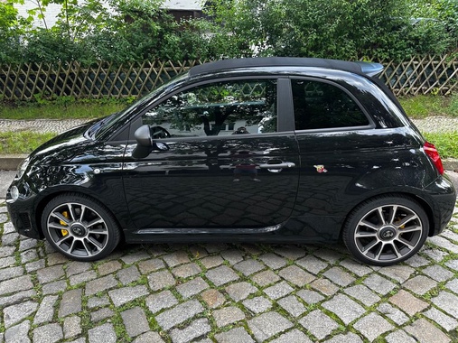 Abarth 695C 2024