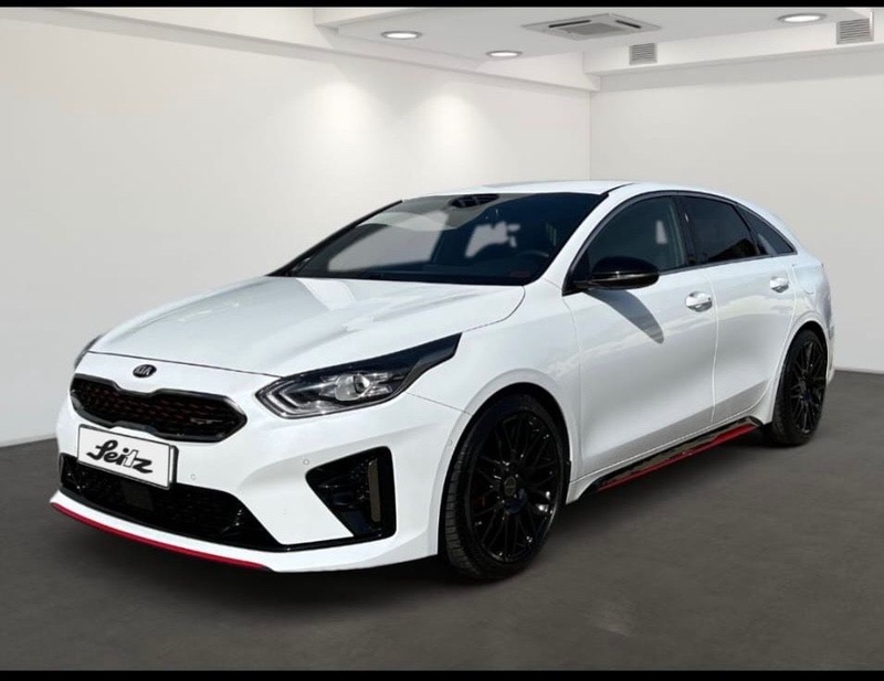 Kia pro cee'd / ProCeed