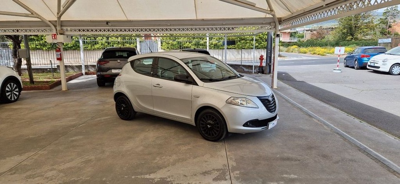 Lancia Ypsilon 2015
