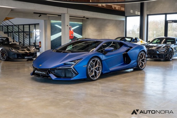 Lamborghini Revuelto 2025