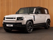 Land Rover Defender 2026