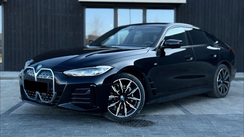 BMW i4