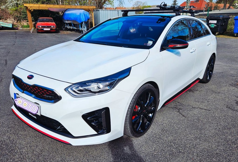 Kia pro cee'd / ProCeed