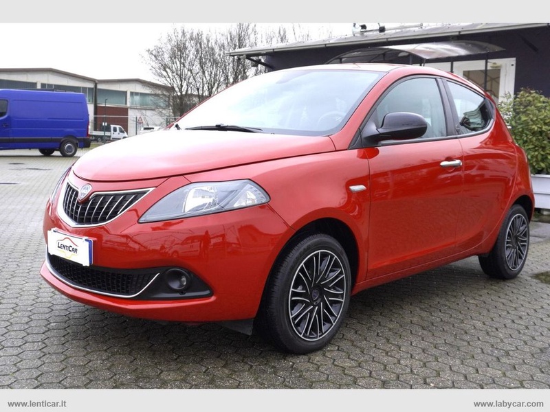 Lancia Ypsilon