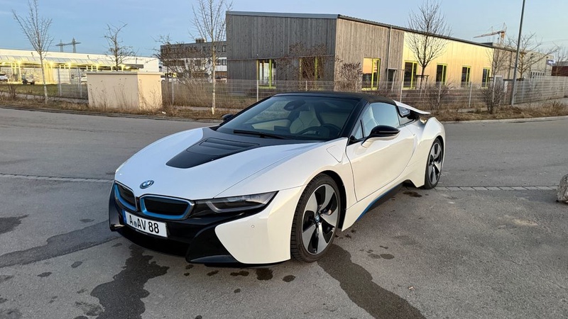 BMW i8