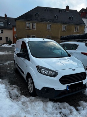 Ford Transit Courier 2023