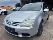 Volkswagen Golf 2004