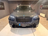 BMW X7 2025