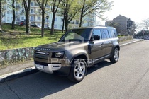 Land Rover Defender 2024