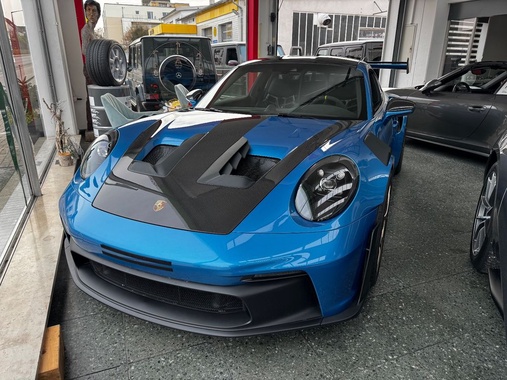 Porsche 992 2025