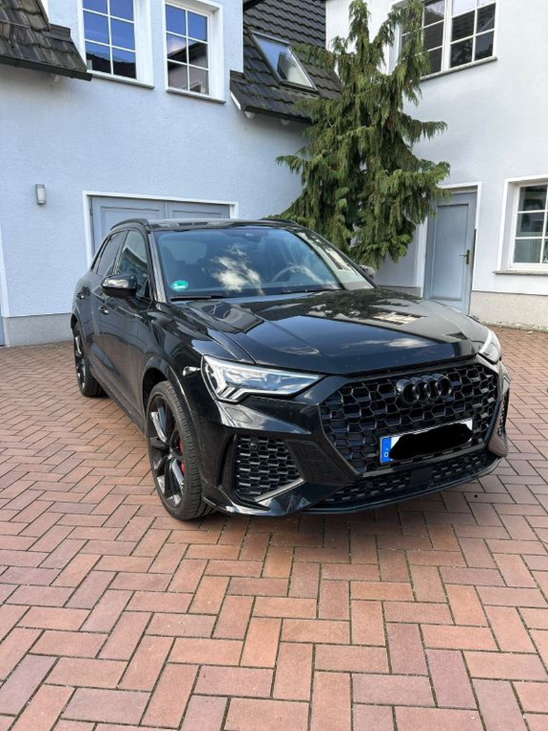 Audi RSQ3
