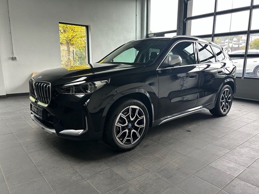 BMW iX1 2023