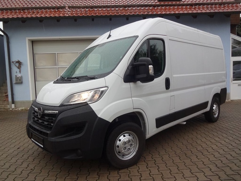 Opel Movano