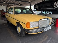 Mercedes-Benz 230 1977