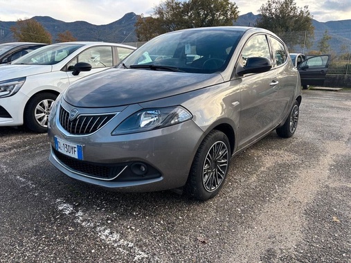 Lancia Ypsilon 2022