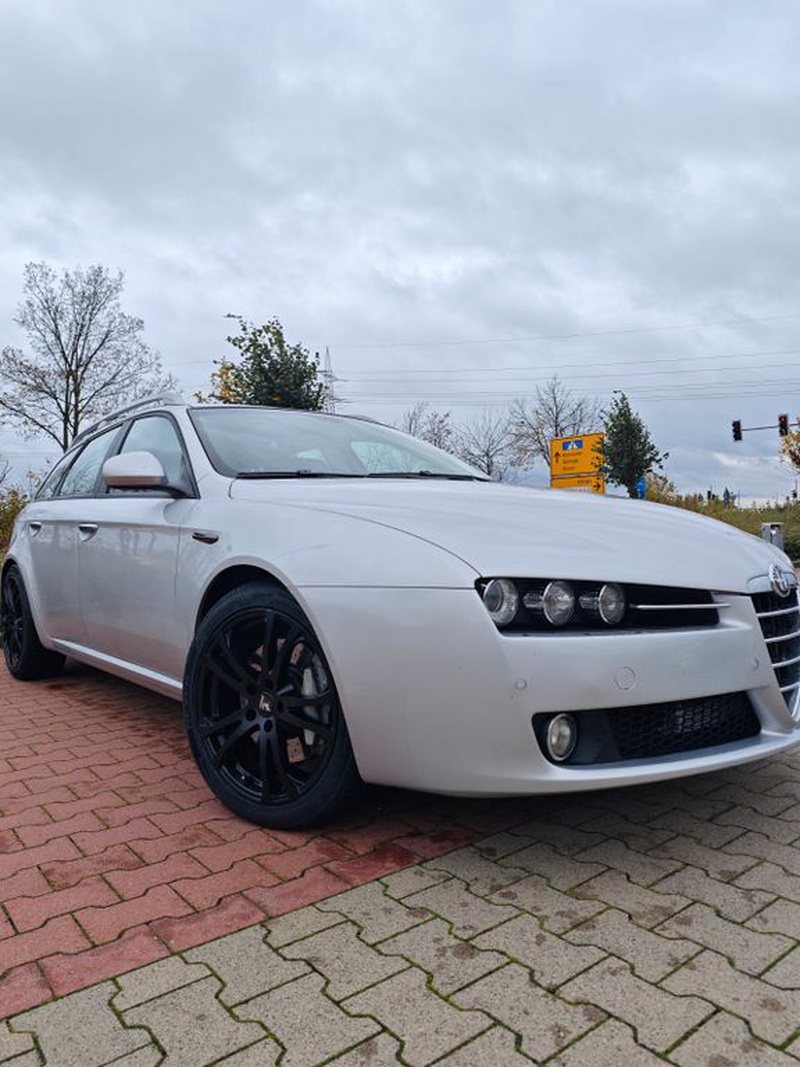 Alfa Romeo 159