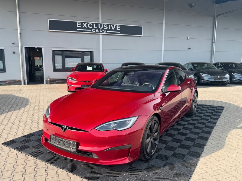 Tesla Model S