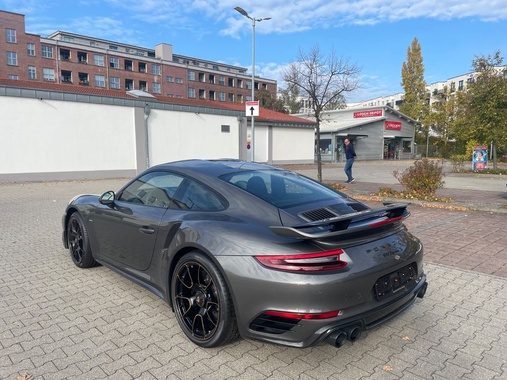 Porsche 911 2021