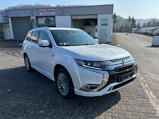 Mitsubishi Outlander 2021