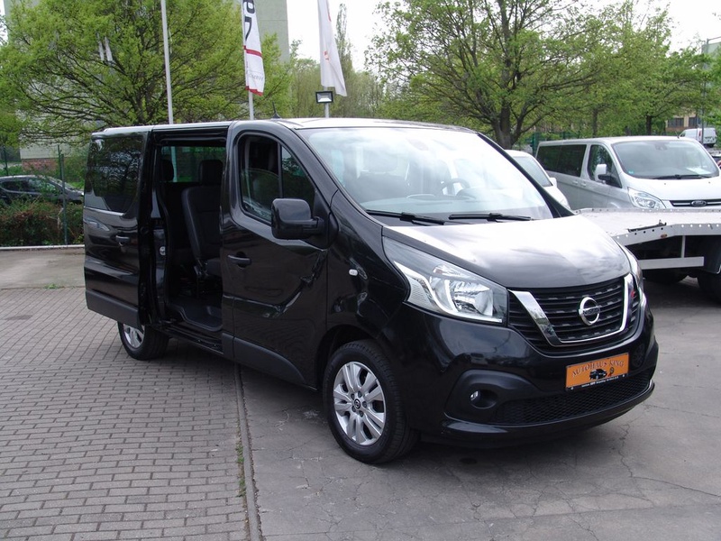 Nissan NV300