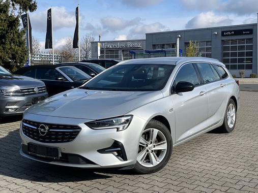 Opel Insignia 2022