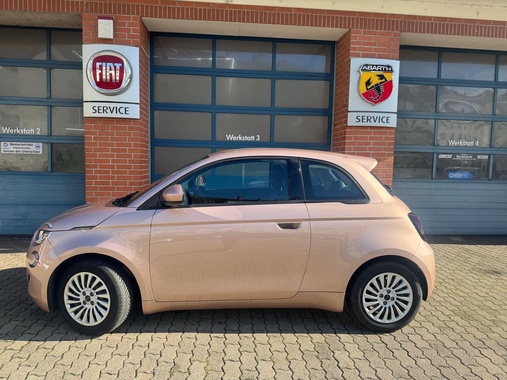 Fiat 500e 2023
