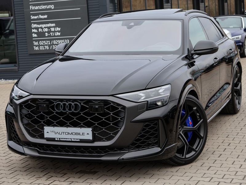 Audi RSQ8