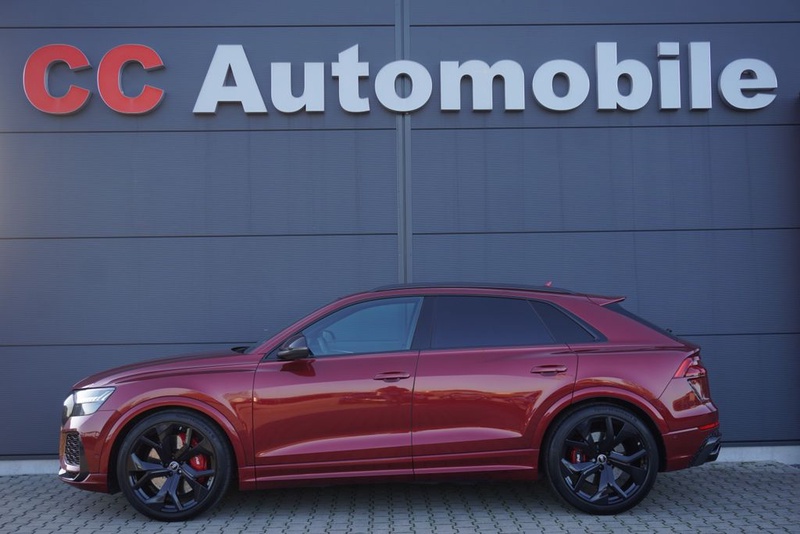 Audi RSQ8