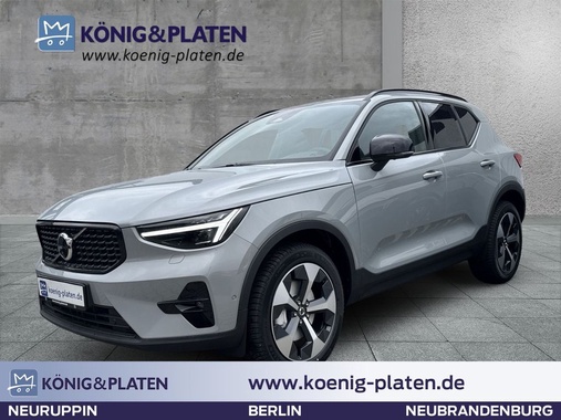 Volvo XC40 2025
