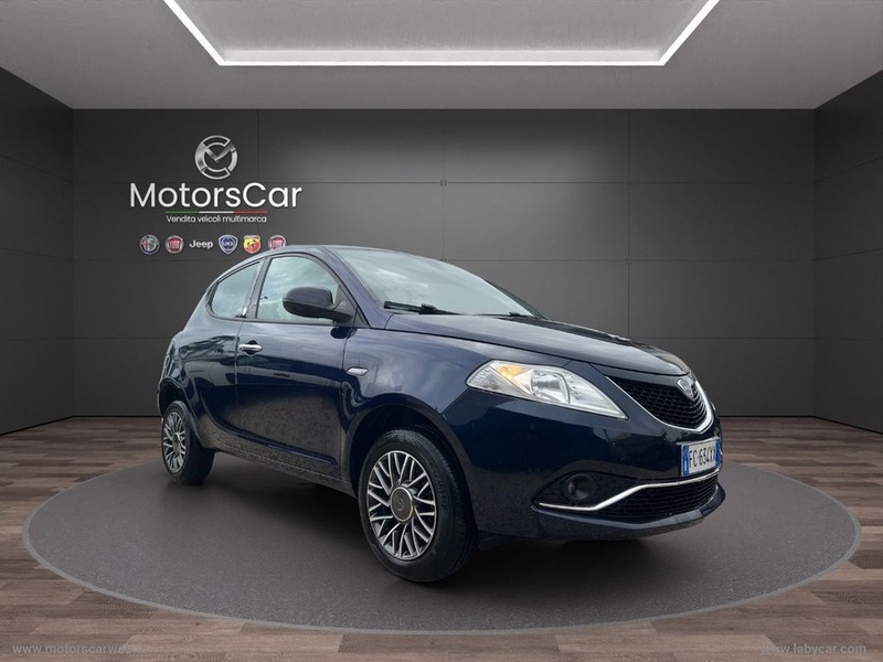 Lancia Ypsilon
