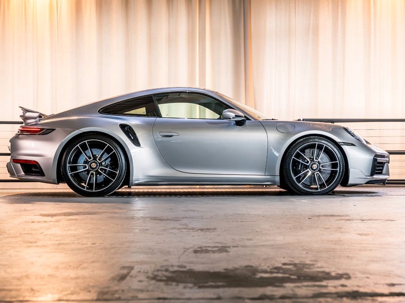 Porsche 992