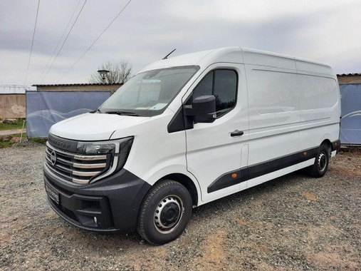 Nissan Interstar 2025