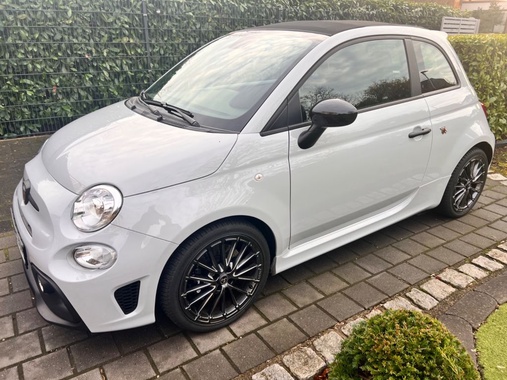 Abarth 695C 2023