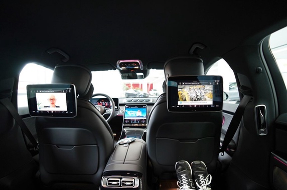 Mercedes-Benz S-Class 2024