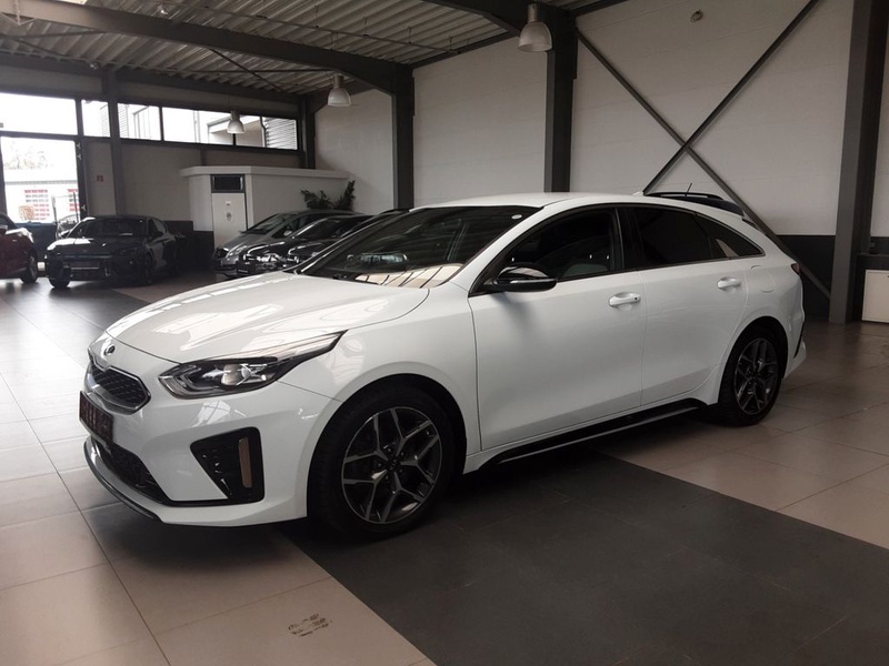 Kia pro cee'd / ProCeed