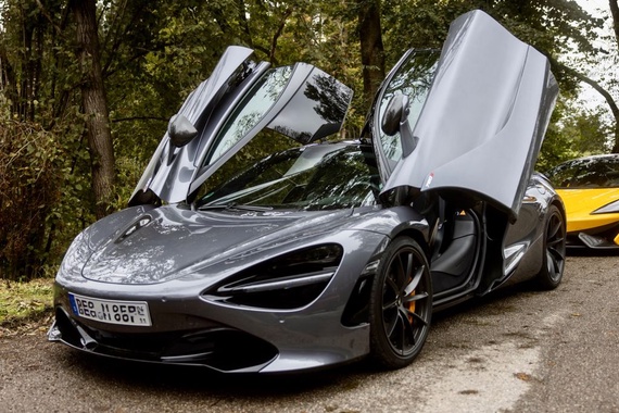 McLaren 720S 2023